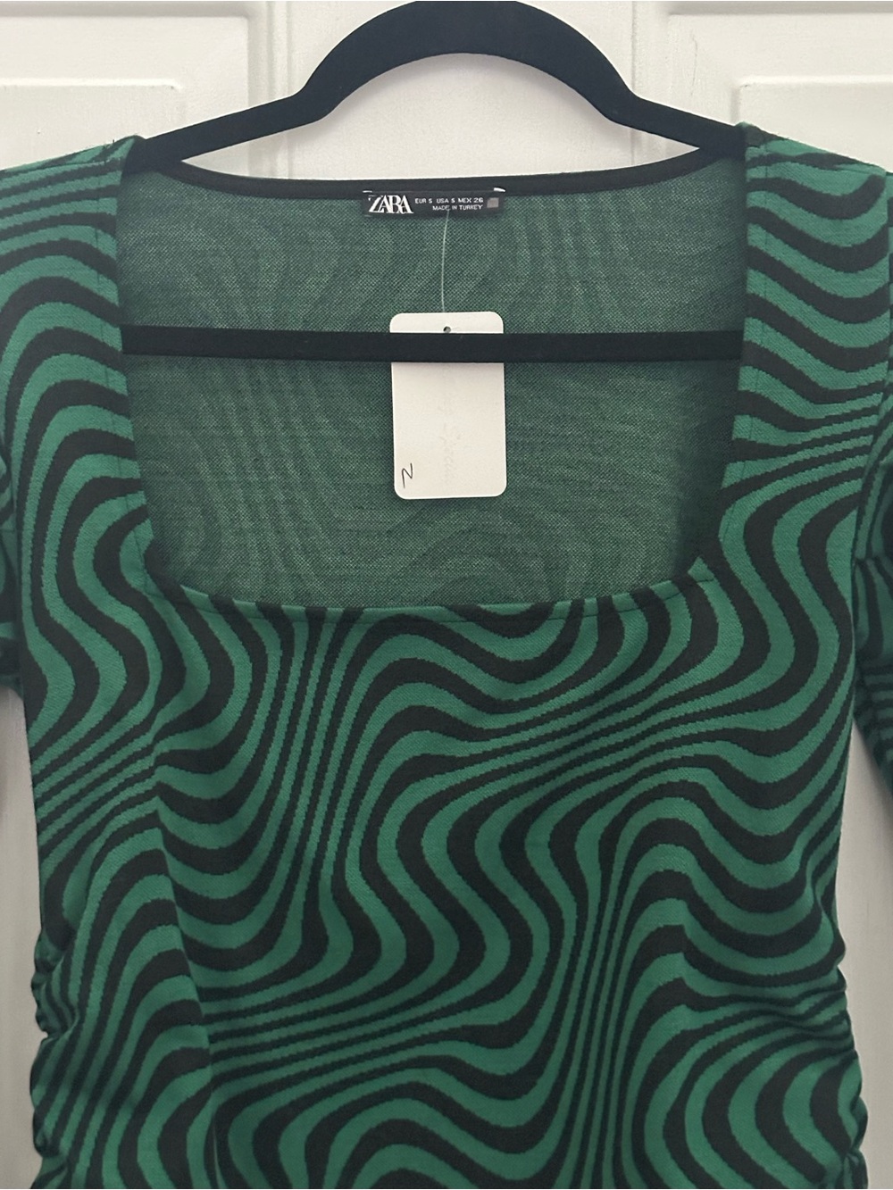 Zara Green and Black Wave-Print Puff-Sleeve Top size S - Picture 7 of 11